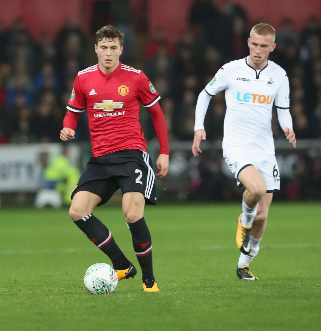 激烈较量中 激烈较量中